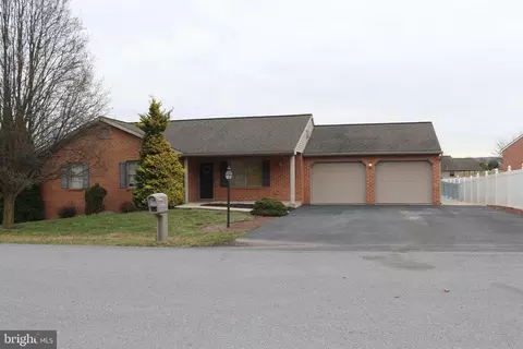 235 Montclair Ct, Hagerstown, MD 21742