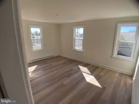 Bedroom - 314 E Franklin St, Hagerstown, MD 21740 photo 1 of 3