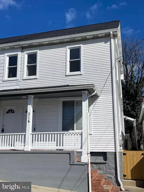 Exterior - 314 E Franklin St, Hagerstown, MD 21740 photo 2 of 4