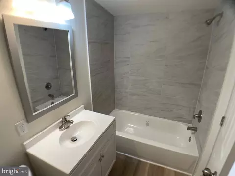 Bath - 314 E Franklin St, Hagerstown, MD 21740 photo 1 of 1