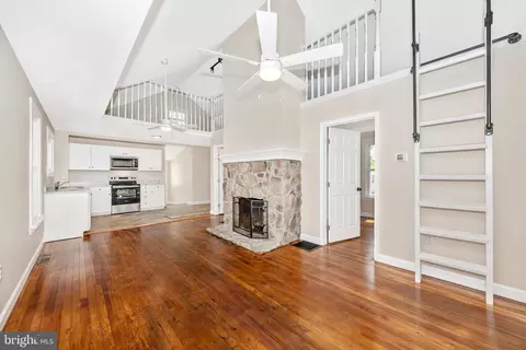 12401 Cedar Ridge Rd, Williamsport, MD 21795