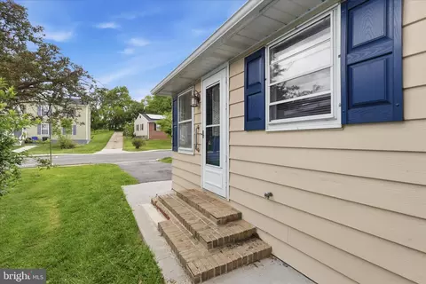 Exterior - 860 Pine St, Hagerstown, MD 21740 photo 1 of 4