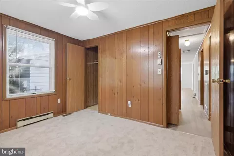 Entry Way - 860 Pine St, Hagerstown, MD 21740 photo 5 of 5