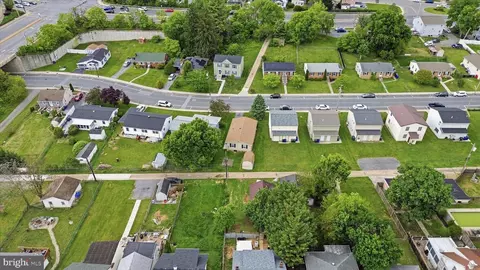 View/Area - 860 Pine St, Hagerstown, MD 21740 photo 6 of 6
