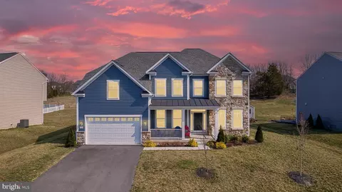 9309 Alloway Dr, Hagerstown, MD 21740