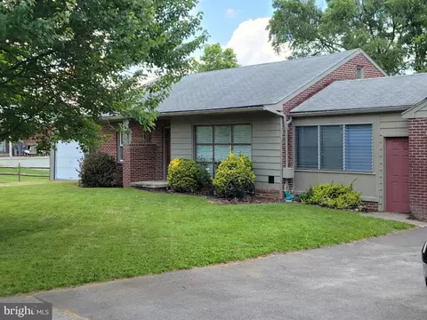 13517 Paradise Church Rd, Hagerstown, MD 21742
