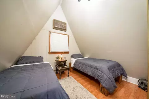 Bedroom - 14141 Roberts Rd, Hancock, MD 21750 photo 6 of 8