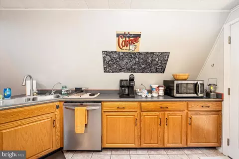 Kitchen - 14141 Roberts Rd, Hancock, MD 21750 photo 2 of 4