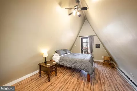 Bedroom - 14141 Roberts Rd, Hancock, MD 21750 photo 1 of 8