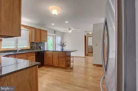 Kitchen - 8001 Mapleville Rd, Boonsboro, MD 21713 photo 4 of 5