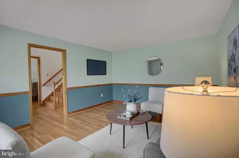 Living - 8001 Mapleville Rd, Boonsboro, MD 21713 photo 4 of 6