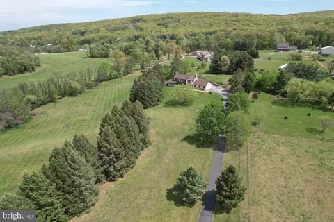 View/Area - 8001 Mapleville Rd, Boonsboro, MD 21713 photo 1 of 4