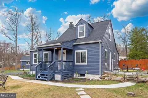 8807 Crystal Falls Dr, Boonsboro, MD 21713