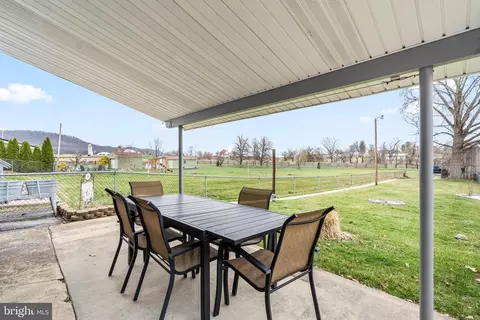 Exterior - 17 N Martin St, Clear Spring, MD 21722 photo 7 of 11