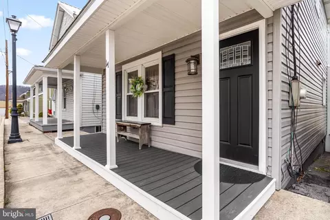 Exterior - 17 N Martin St, Clear Spring, MD 21722 photo 3 of 11