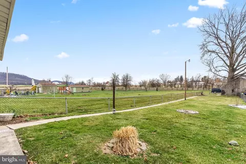 Exterior - 17 N Martin St, Clear Spring, MD 21722 photo 8 of 11