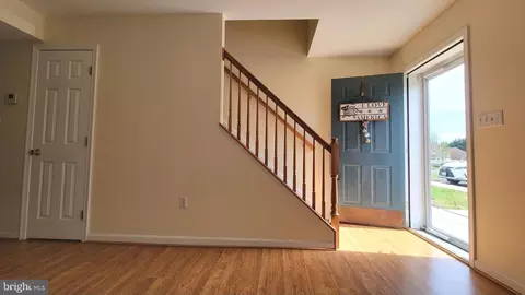 Entry Way - 337 E Ridge Dr, Hagerstown, MD 21740 photo 2 of 2