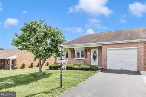 115 Sunflower Dr, Hagerstown, MD 21740