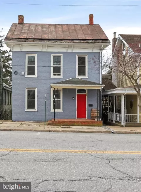 34 W Salisbury St, Williamsport, MD 21795