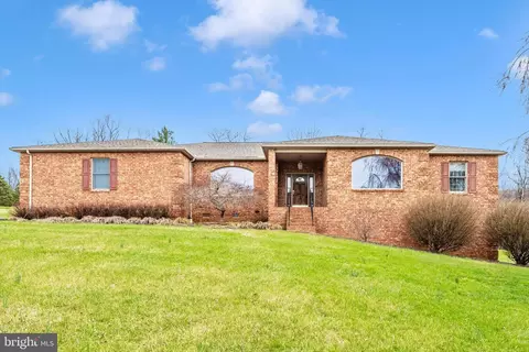 20405 Gap Ct, Rohrersville, MD 21779