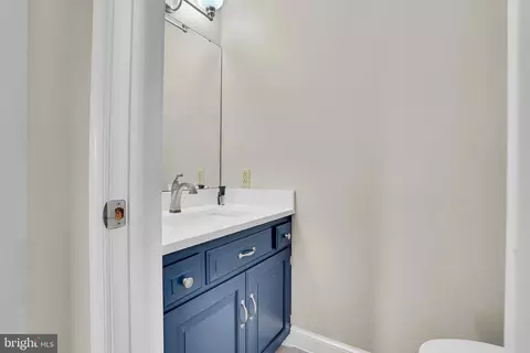 Bath - 13039 Spickler Rd, Clear Spring, MD 21722 photo 1 of 7
