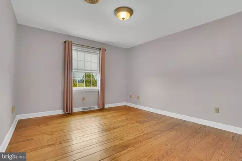 Bedroom - 13039 Spickler Rd, Clear Spring, MD 21722 photo 3 of 5