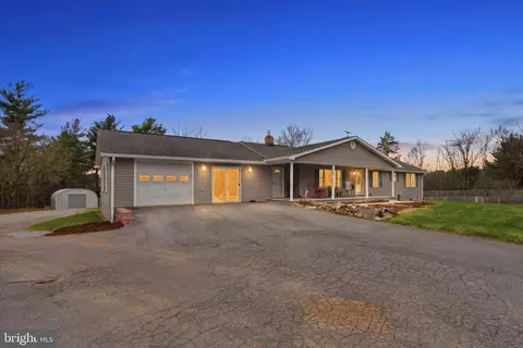 18711 Burnside Bridge Rd, Sharpsburg, MD 21782