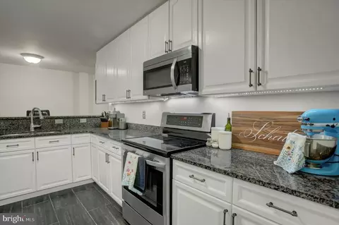 Kitchen - 7 Eckstine Ct, Smithsburg, MD 21783 photo 3 of 4