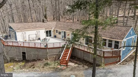 4200 Fernrock Ln, Keedysville, MD 21756