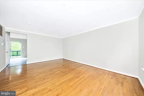 Living - 105 Sentry Rdg, Smithsburg, MD 21783 photo 1 of 4
