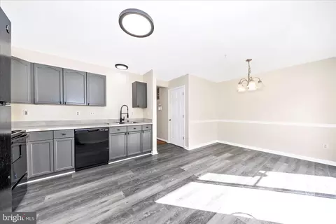 Kitchen - 105 Sentry Rdg, Smithsburg, MD 21783 photo 3 of 4