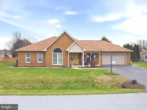 112 Plantation Dr, Hagerstown, MD 21740