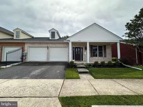1846 Meridian Dr, Hagerstown, MD 21742