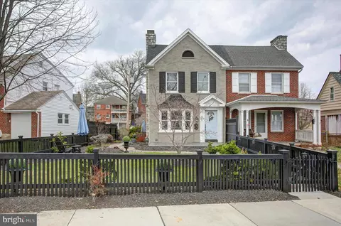 207 E Irvin Ave, Hagerstown, MD 21740