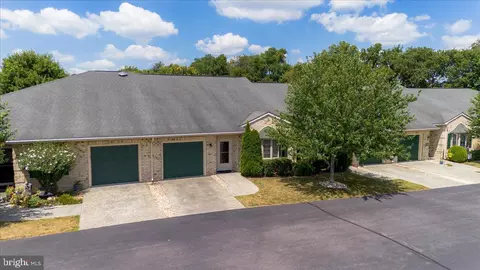 12993 Little Hayden Cir, Hagerstown, MD 21742