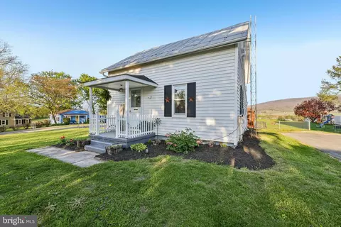 14545 Barkdoll Rd, Hagerstown, MD 21742