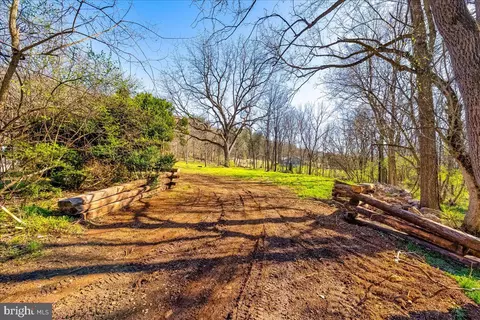 19133 Geeting Rd, Keedysville, MD 21756