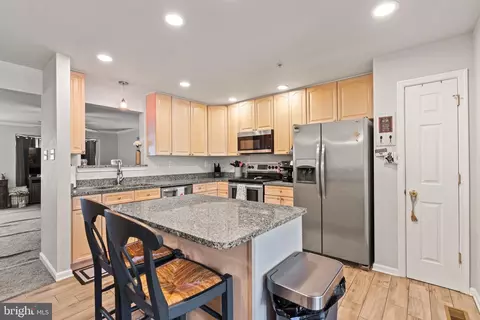 Kitchen - 128 Sentry Rdg, Smithsburg, MD 21783 photo 2 of 4