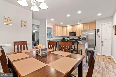 Dining - 128 Sentry Rdg, Smithsburg, MD 21783 photo 2 of 5