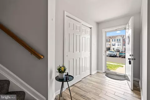 Entry Way - 128 Sentry Rdg, Smithsburg, MD 21783 photo 1 of 6