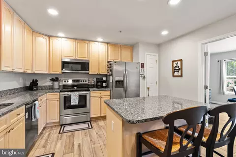 Kitchen - 128 Sentry Rdg, Smithsburg, MD 21783 photo 4 of 4