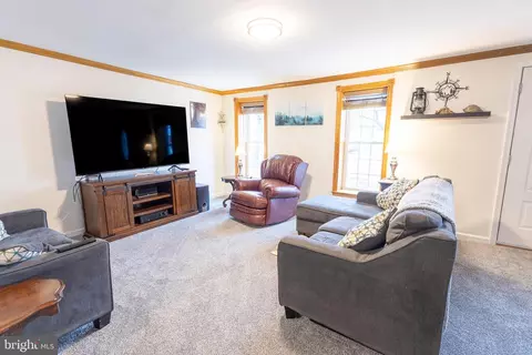 Living - 21 Cumberland St, Clear Spring, MD 21722 photo 1 of 2