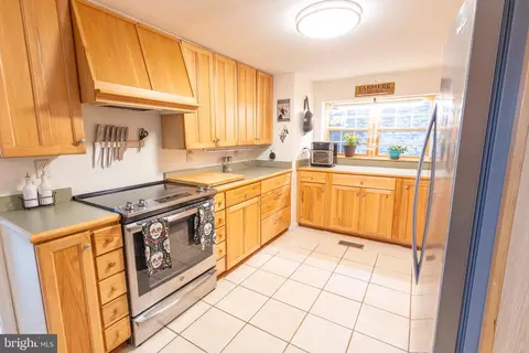 Kitchen - 21 Cumberland St, Clear Spring, MD 21722 photo 2 of 3