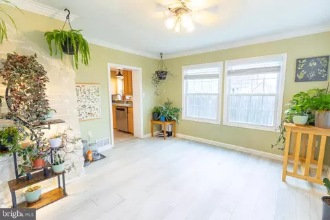 Living - 21 Cumberland St, Clear Spring, MD 21722 photo 2 of 2