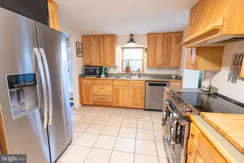 Kitchen - 21 Cumberland St, Clear Spring, MD 21722 photo 3 of 3