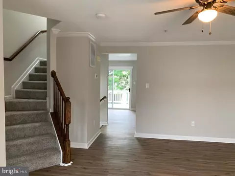 Living - 114 Sentry Rdg, Smithsburg, MD 21783 photo 4 of 8