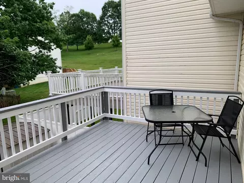 Exterior - 114 Sentry Rdg, Smithsburg, MD 21783 photo 4 of 8