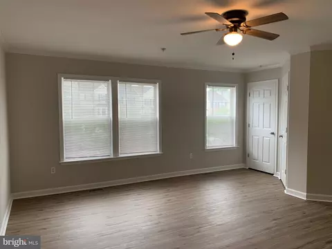 Living - 114 Sentry Rdg, Smithsburg, MD 21783 photo 3 of 8