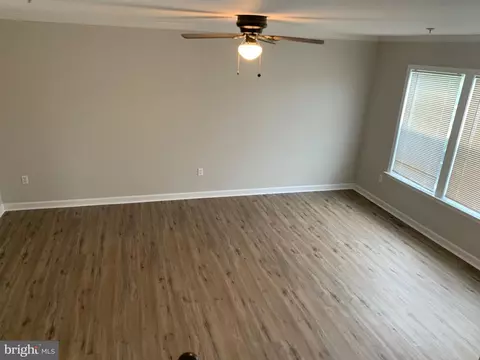 Living - 114 Sentry Rdg, Smithsburg, MD 21783 photo 5 of 8