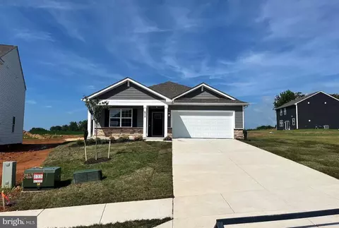 672 Armstrong Ave, Hagerstown, MD 21740